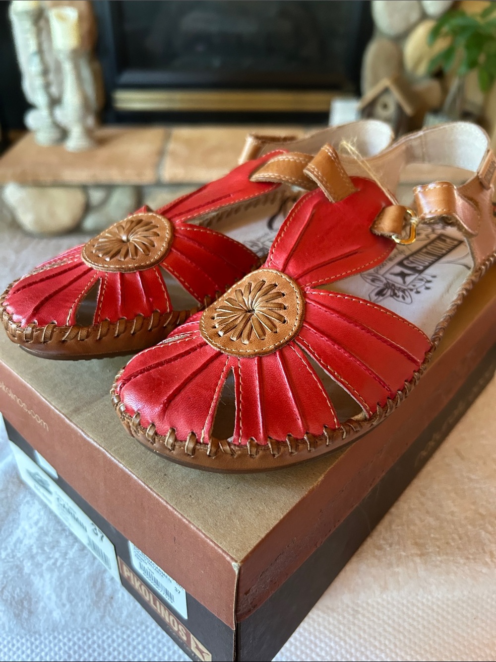 PIKOLINOS Puerto Vallarta Red Leather Medallion Sandals, Size 6.5 | NWT 655-8899